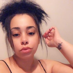 Meet your Posher, Clara